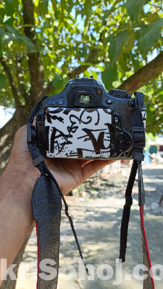 Dslr Camera canon 600d (with 75-300mm joom lens)